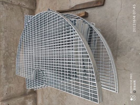 Silbernes spezielles geformtes Stahlmetallgitter fertigte besonders an