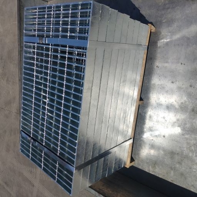 Stahlmetallgitter des Kohlenstoff-Q235, das Stangen-Neigung 30mm trägt