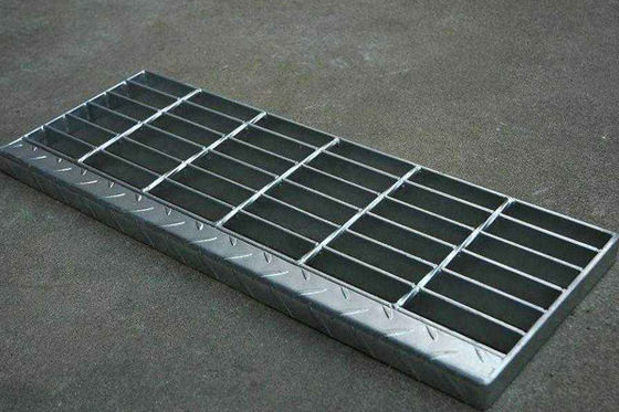 Korrosionsbeständige galvanisierte Stahlgitter-Treppen-Schritte asphaltieren gleiten nicht Treppen-Schritte