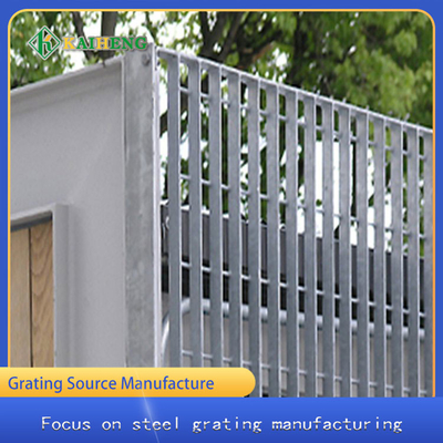 Straßen-1 Zoll-Draht-Mesh Metal Grate Fencing With-Plastikbahnsprühen im Freien