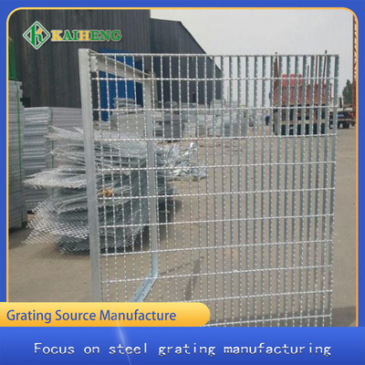 Kohlenstoffstahl-heißes Bad Q235 galvanisierte geschweißten Mesh Fencing Grid Customized