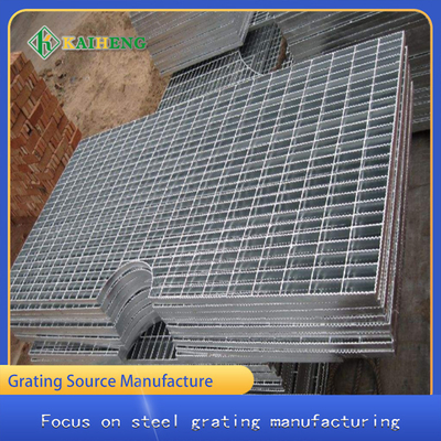 Kohlenstoffstahl-heißes Bad Q235 galvanisierte geschweißten Mesh Fencing Grid Customized