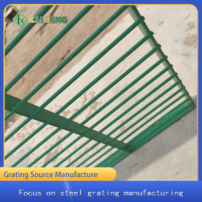 Korrosionsbeständiger Metallgitter-Boden zäunen Grating Plate For-Gans-Käfig-Bau ein