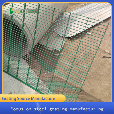 Korrosionsbeständiger Metallgitter-Boden zäunen Grating Plate For-Gans-Käfig-Bau ein
