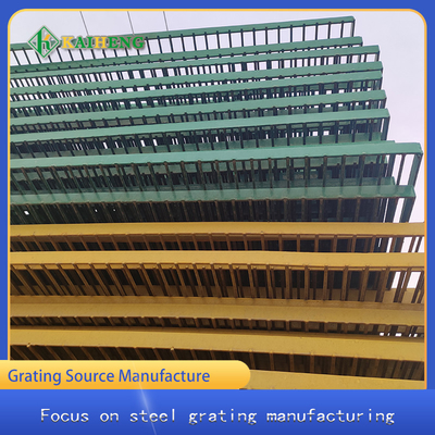 Heißes Bad-galvanisierter Gitter-Mesh Corrosion Resistant Metal Grate-Zaun For Poultry Cage
