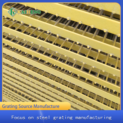 Käfig-unterer Metallgitter-Boden-Stahl Mesh Grating Plastic Impregnated