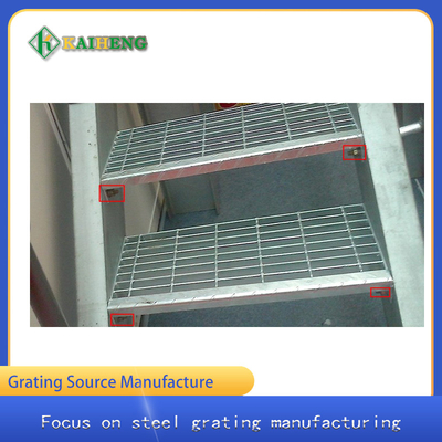 T4 kariertes Platenosing lief Stahlneigung der metallgitter-Treppen-Schritt-60mm weg